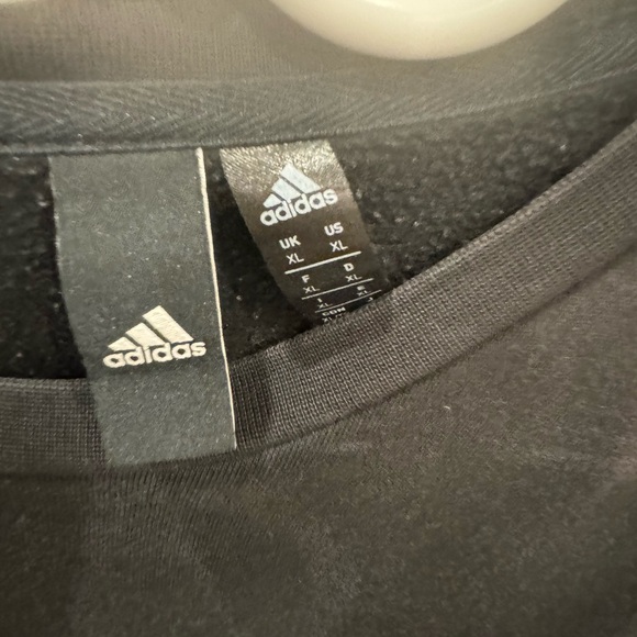 Adidas Crewneck - Picture 3 of 4